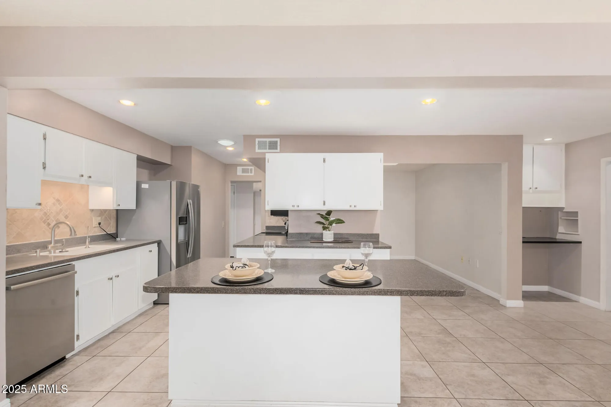 Property Slideshow image 10 of 37 | 9842 w royal oak rd, Sun City, AZ, 85351