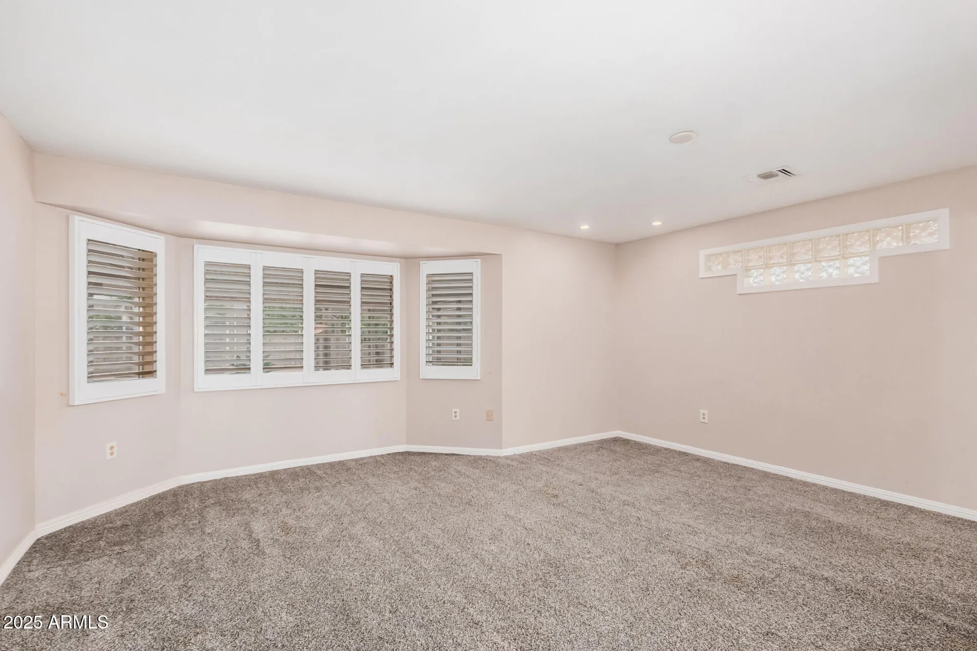 Property Slideshow image 19 of 37 | 9842 w royal oak rd, Sun City, AZ, 85351