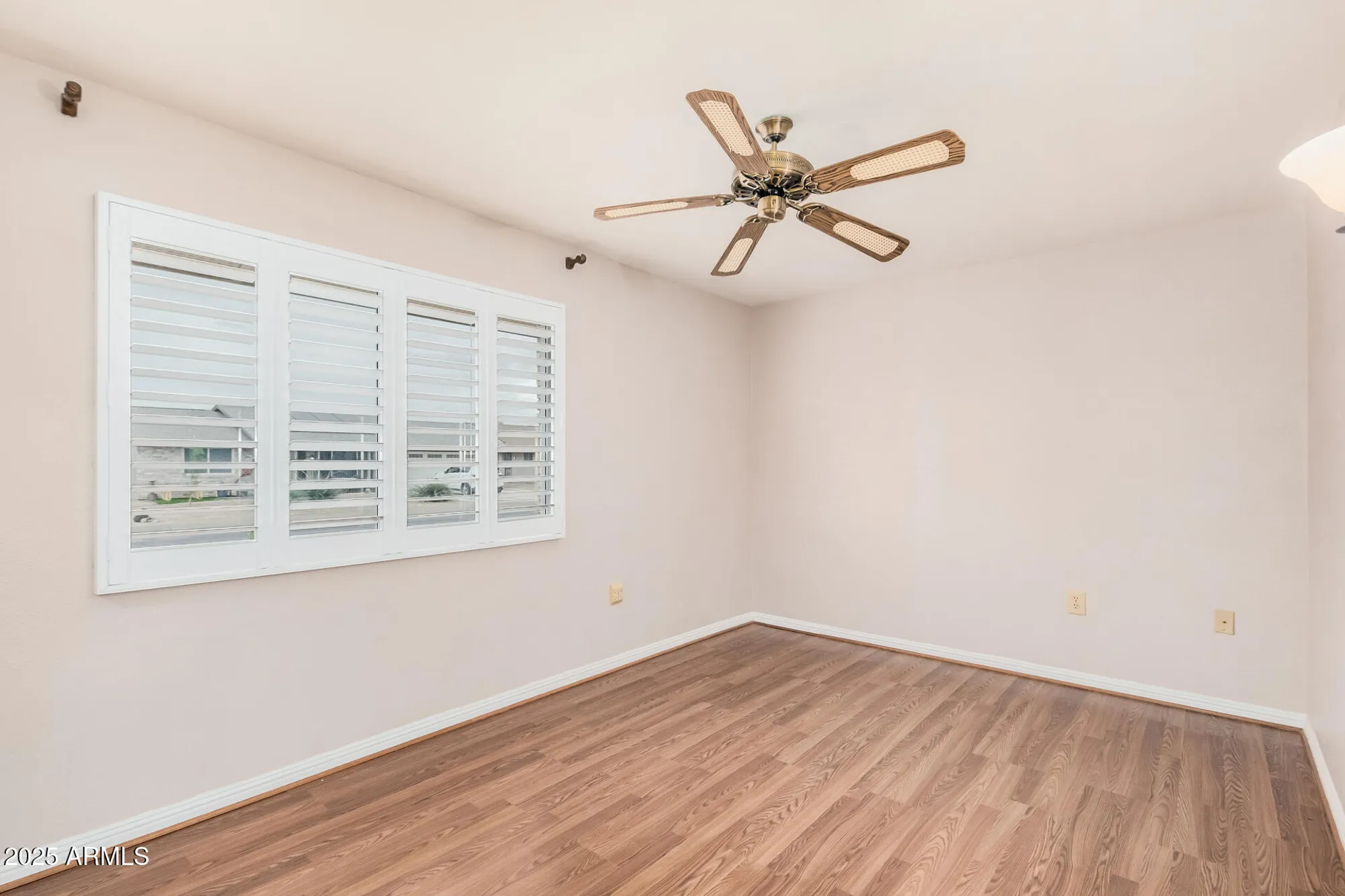 Property Slideshow image 22 of 37 | 9842 w royal oak rd, Sun City, AZ, 85351