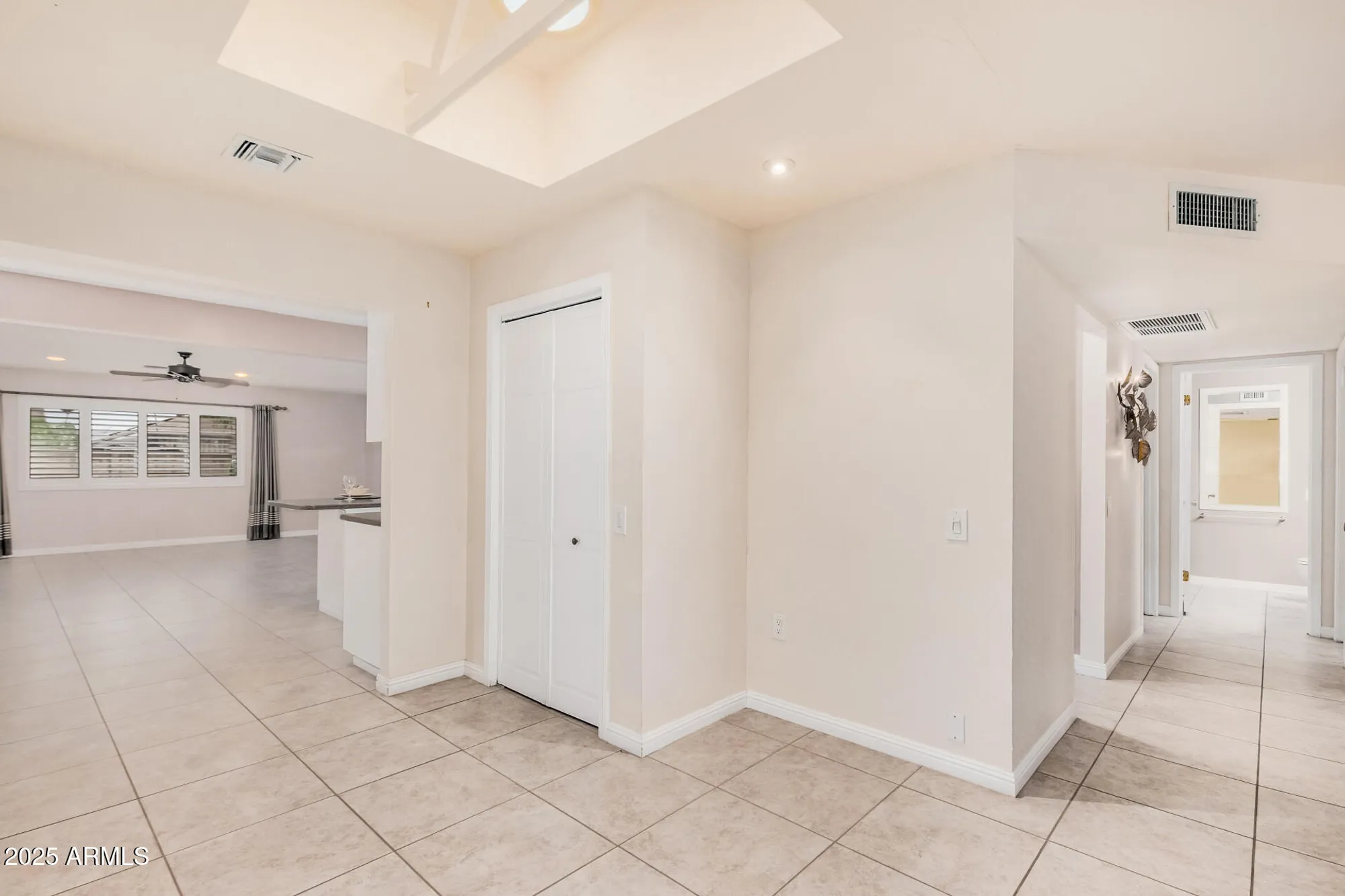 Property Slideshow image 26 of 37 | 9842 w royal oak rd, Sun City, AZ, 85351