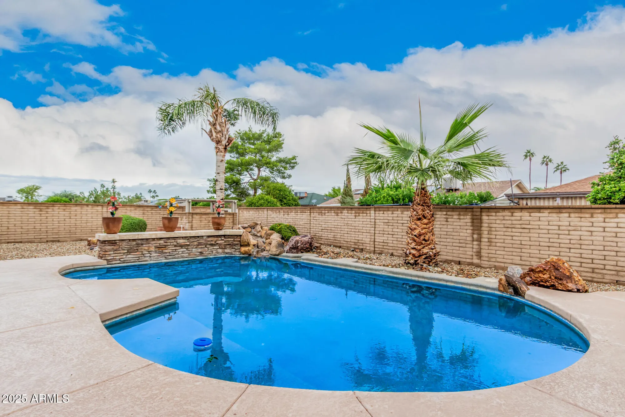 Property Slideshow image 34 of 37 | 9842 w royal oak rd, Sun City, AZ, 85351