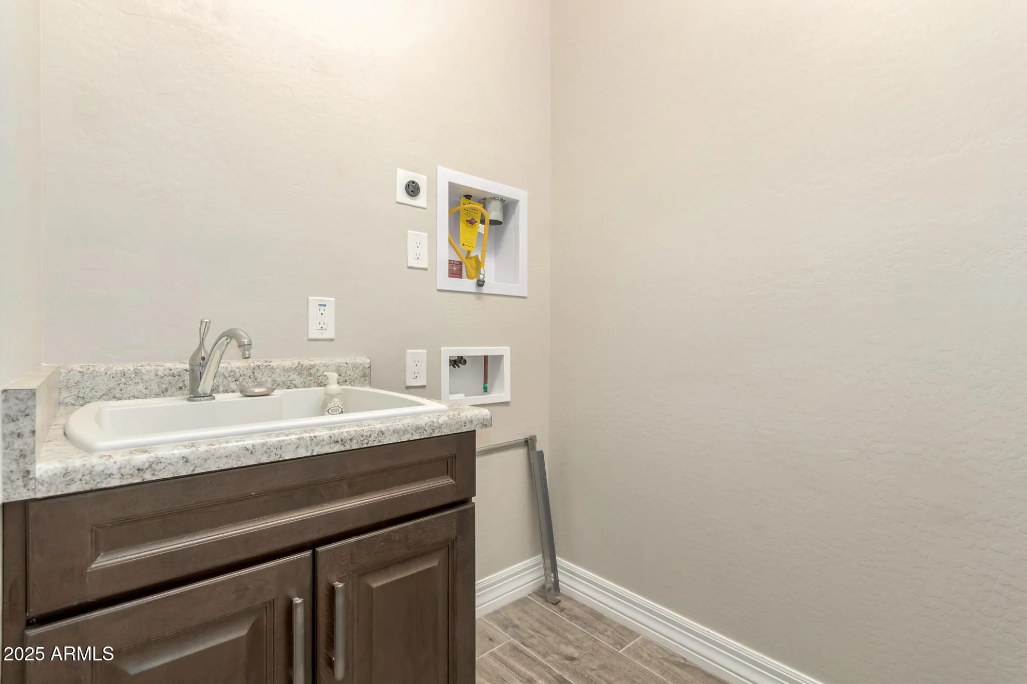 Property Slideshow image 26 of 54 | 16756 s 181st ln, Goodyear, AZ, 85338