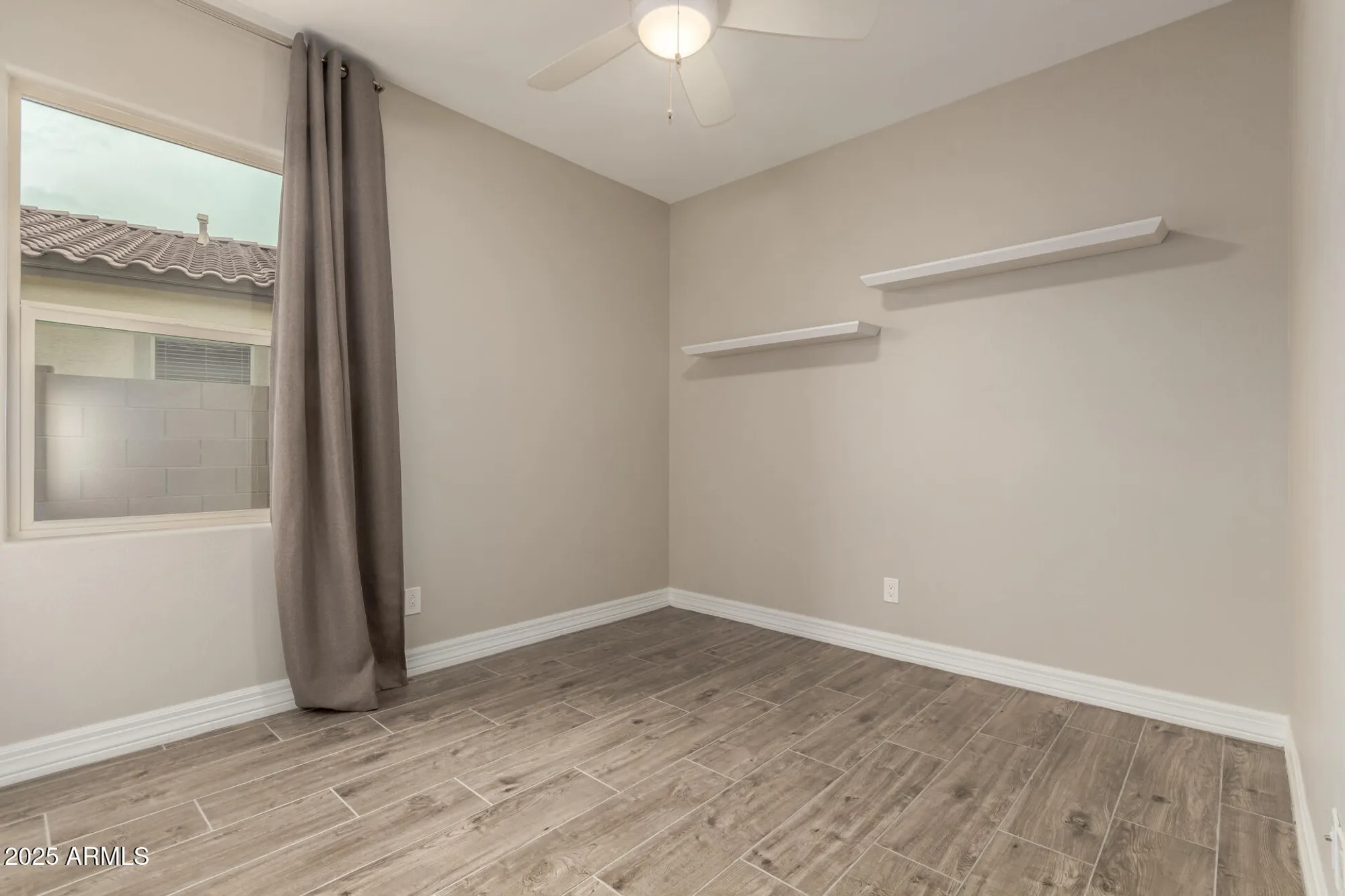 Property Slideshow image 23 of 54 | 16756 s 181st ln, Goodyear, AZ, 85338