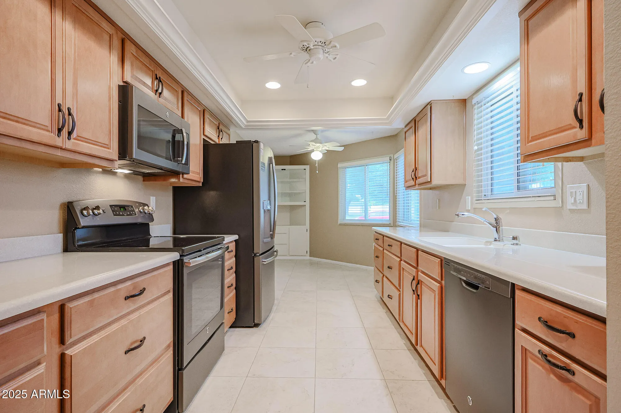 Property Slideshow image 7 of 21 | 10433 w hutton dr, Sun City, AZ, 85351