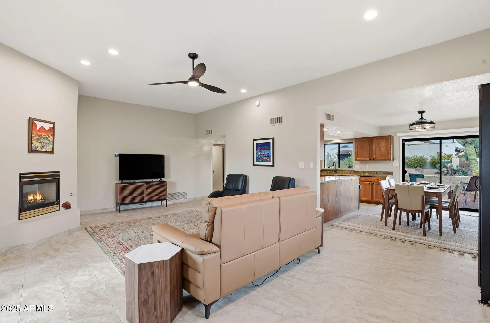 Property Slideshow image 9 of 55 | 18421 n sierra vereda, Rio Verde, AZ, 85263