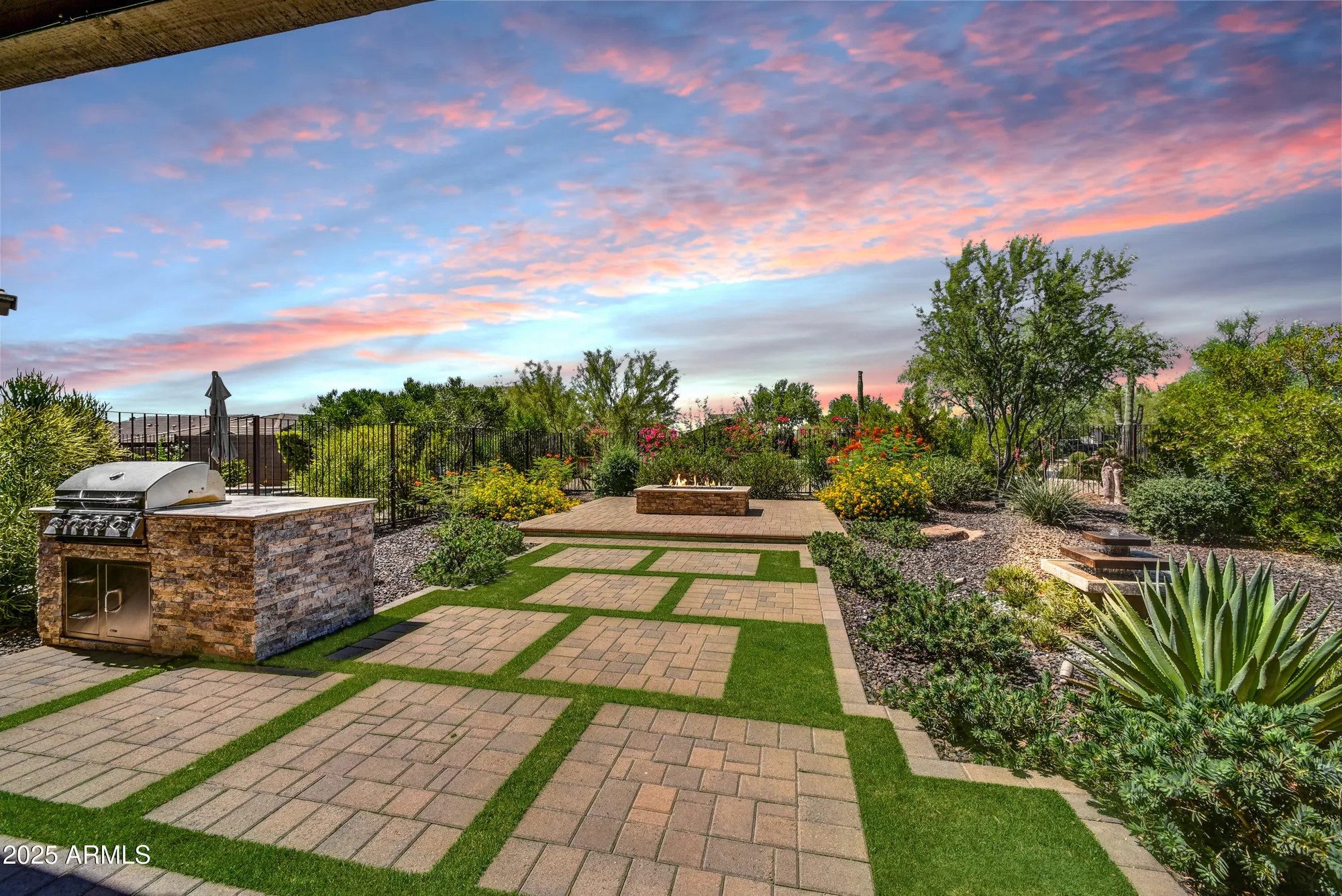 Property Slideshow image 1 of 64 | 18019 e vista desierto, Rio Verde, AZ, 85263