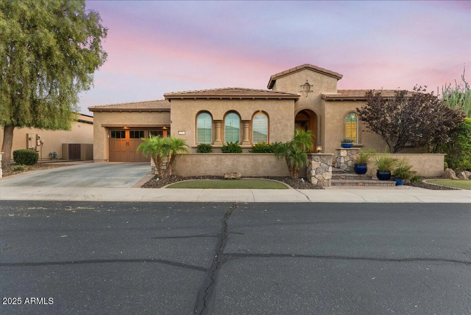 Property Slideshow image 5 of 66 | 12971 w fossil dr, Peoria, AZ, 85383