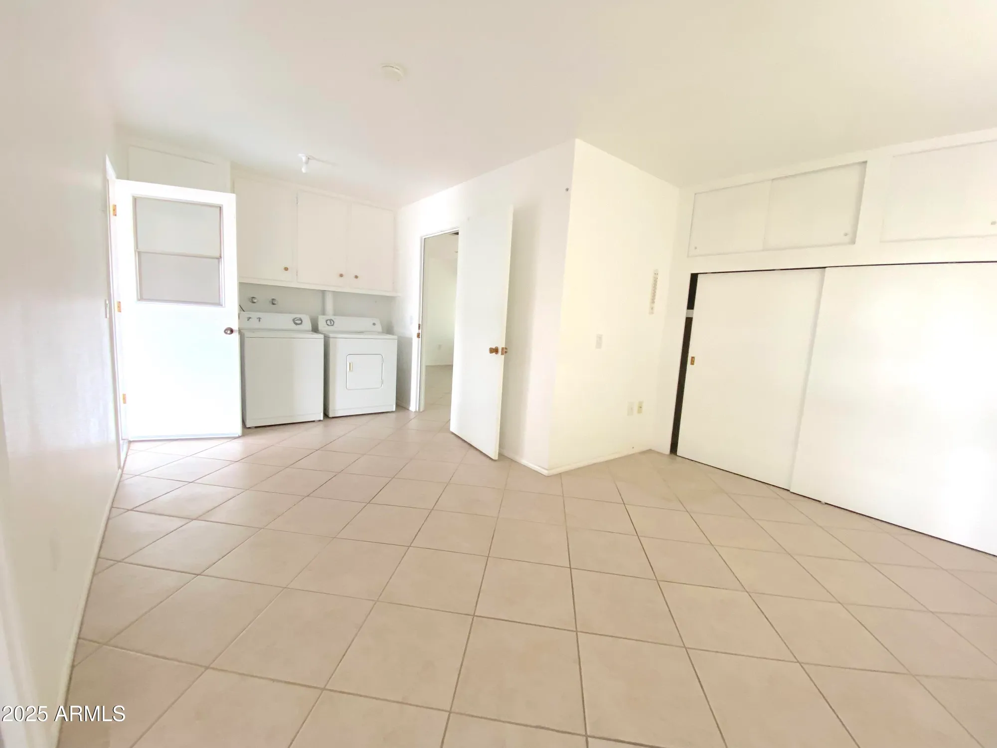 Property Slideshow image 16 of 19 | 10411 w cameo dr, Sun City, AZ, 85351