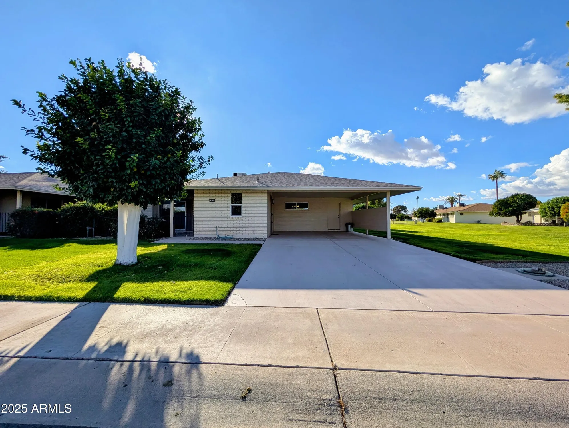 Property Slideshow image 1 of 30 | 9826 n 107th ave, Sun City, AZ, 85351