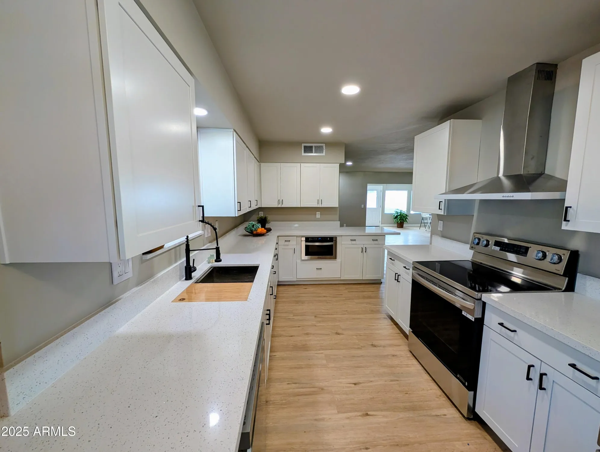 Property Slideshow image 9 of 30 | 9826 n 107th ave, Sun City, AZ, 85351