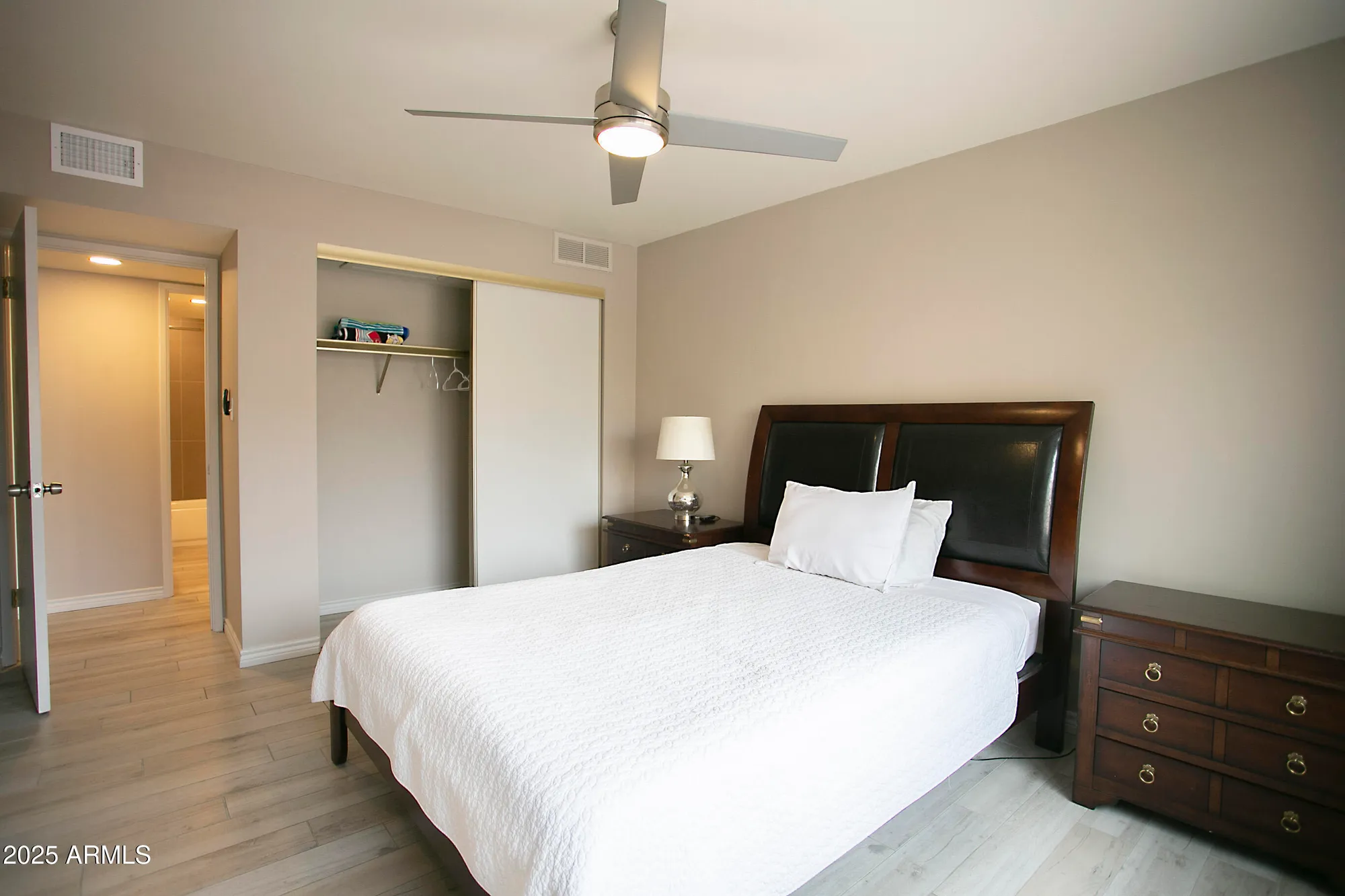 Property Slideshow image 16 of 37 | 7920 e camelback rd unit 203, Scottsdale, AZ, 85251