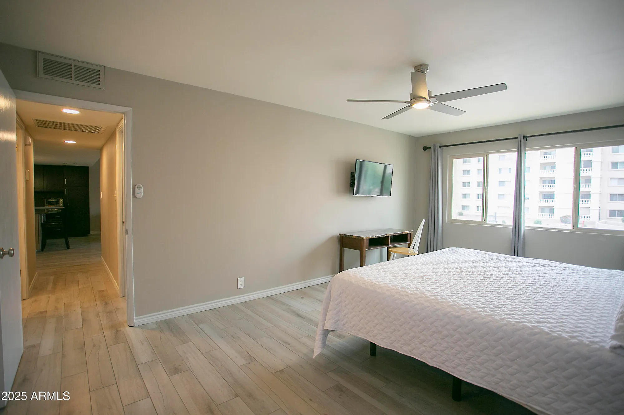 Property Slideshow image 12 of 37 | 7920 e camelback rd unit 203, Scottsdale, AZ, 85251