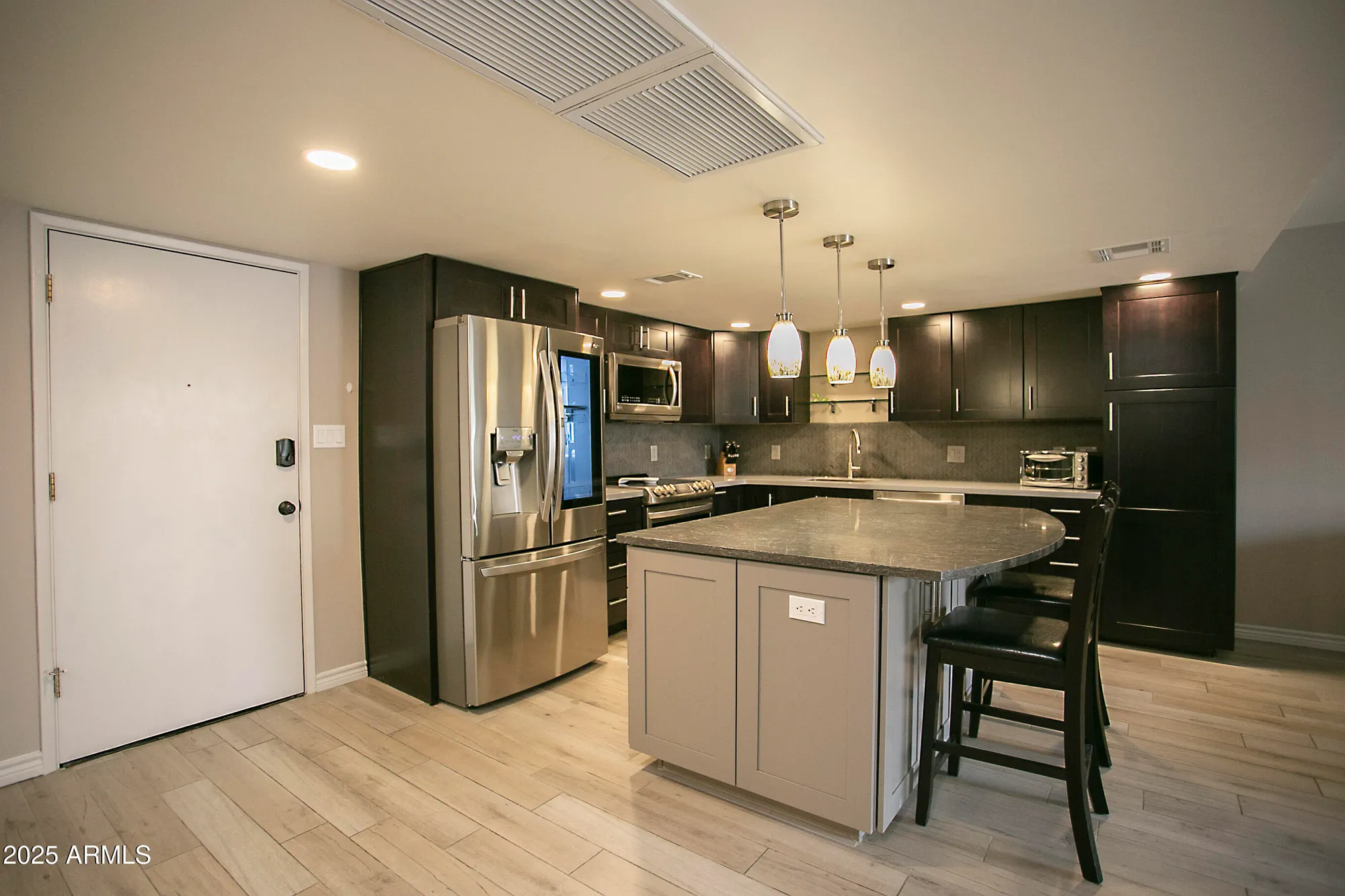 Property Slideshow image 5 of 37 | 7920 e camelback rd unit 203, Scottsdale, AZ, 85251