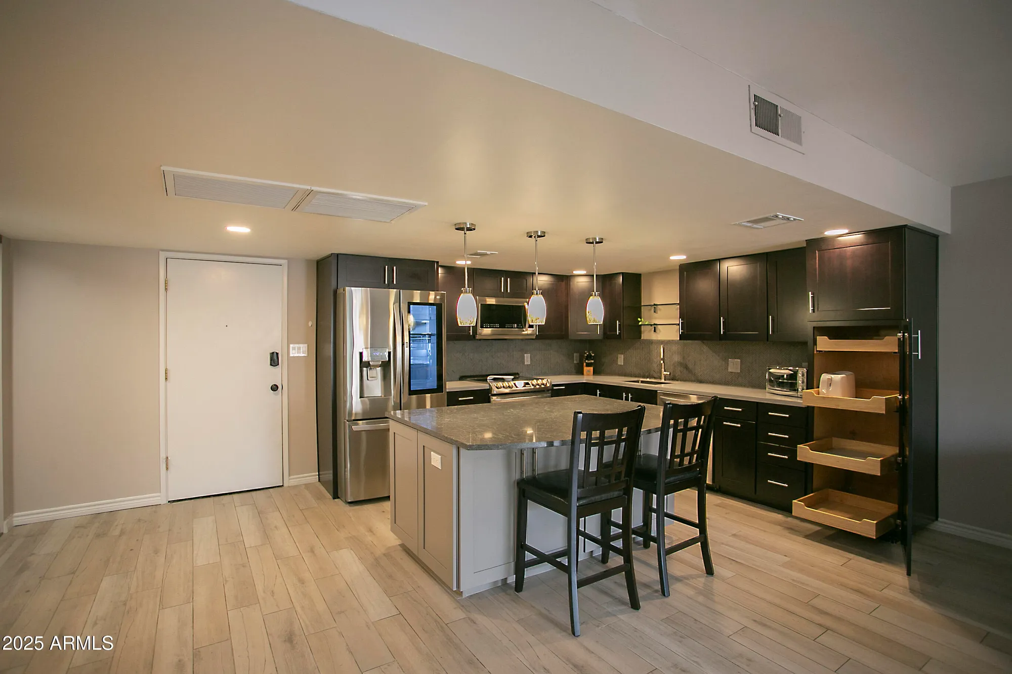 Property Slideshow image 2 of 37 | 7920 e camelback rd unit 203, Scottsdale, AZ, 85251