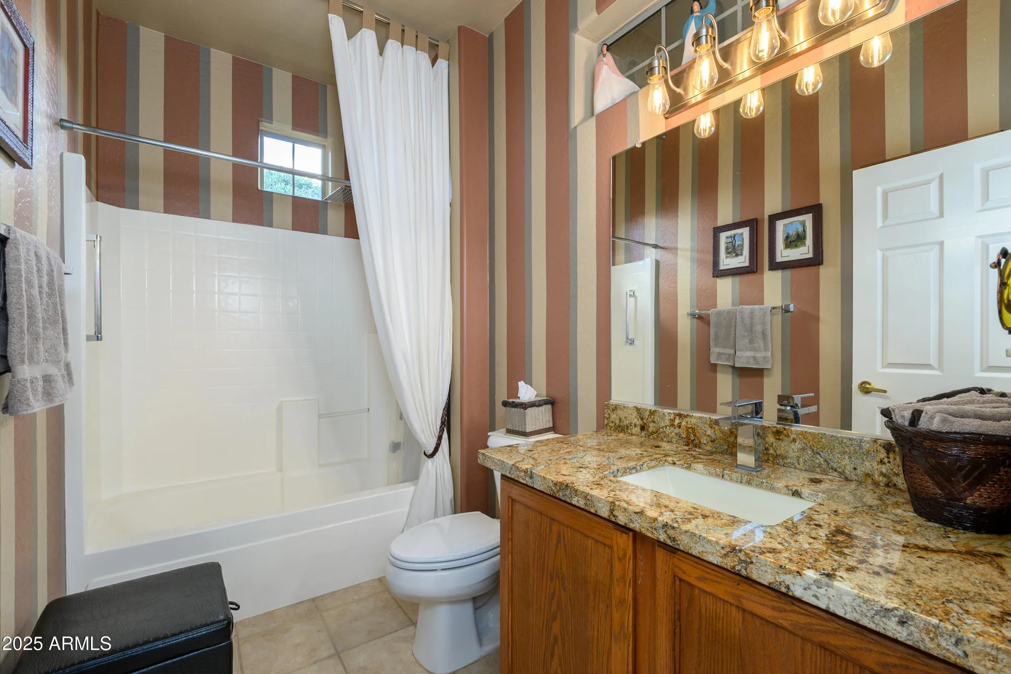 Property Slideshow image 22 of 49 | 18670 n rincon ct, Surprise, AZ, 85387