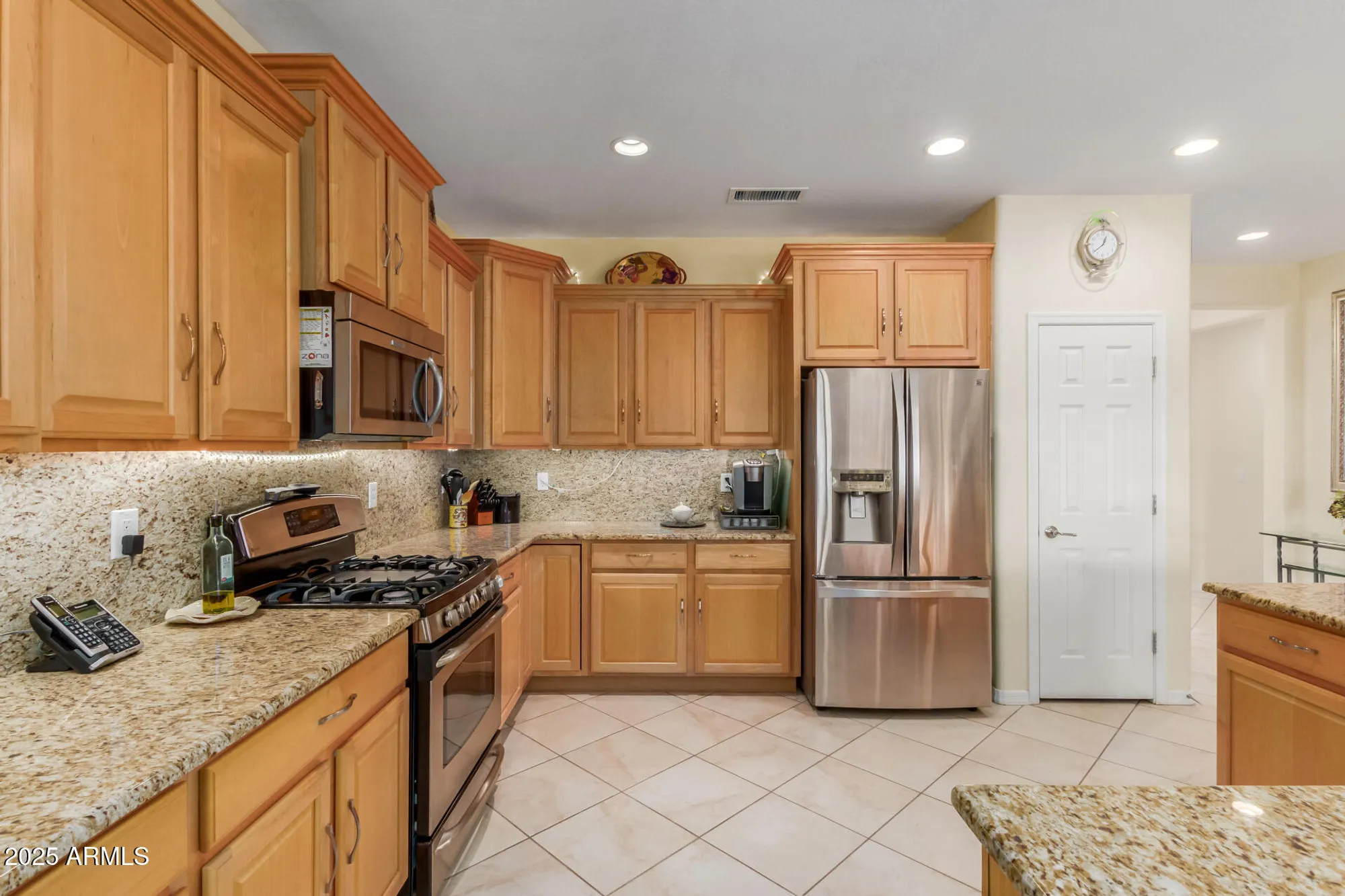 Property Slideshow image 7 of 31 | 26467 w yukon dr, Buckeye, AZ, 85396