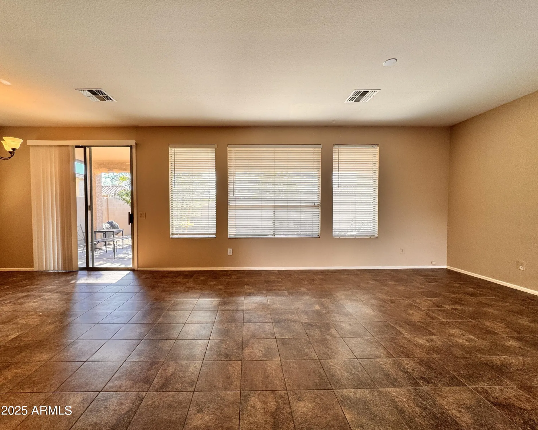 Property Slideshow image 6 of 50 | 24726 s golfview dr, Sun Lakes, AZ, 85248