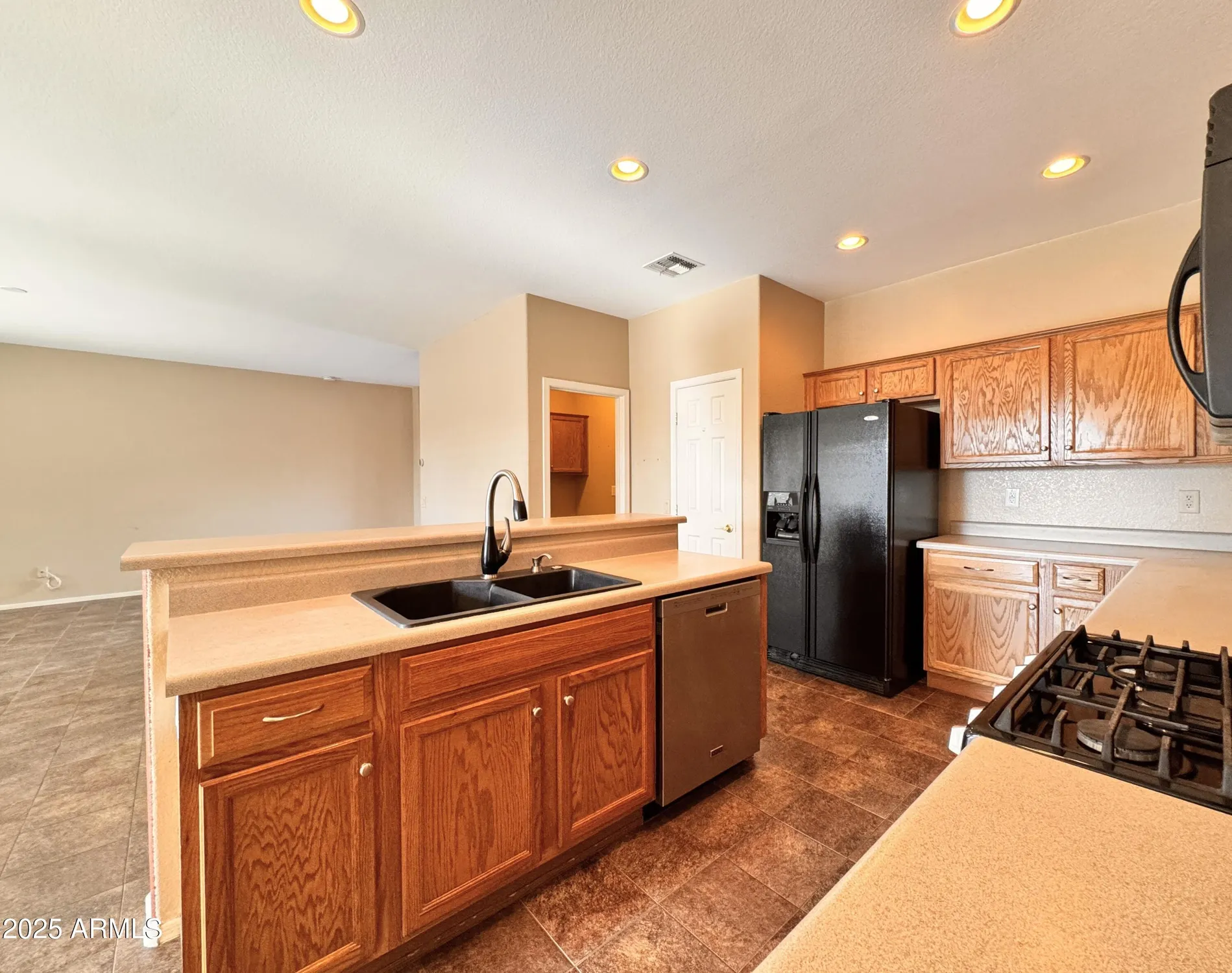 Property Slideshow image 11 of 50 | 24726 s golfview dr, Sun Lakes, AZ, 85248