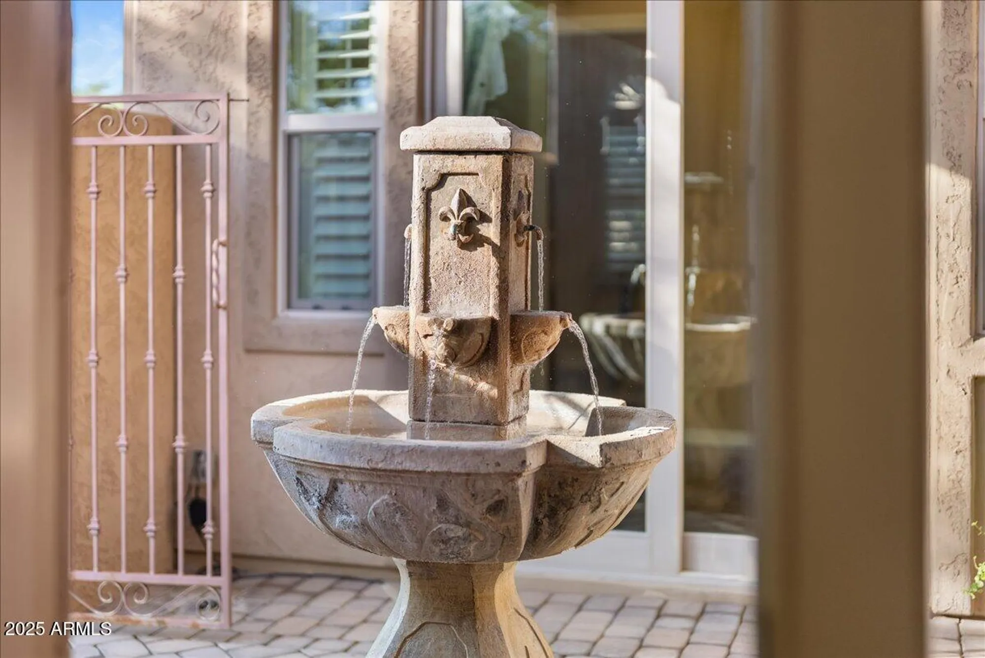 Property Slideshow image 11 of 66 | 12971 w fossil dr, Peoria, AZ, 85383