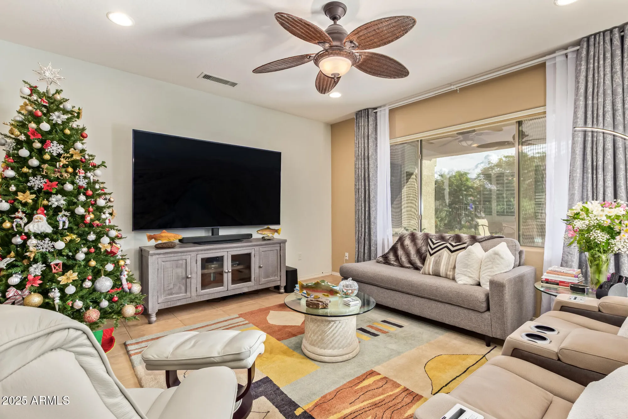 Property Slideshow image 10 of 37 | 20443 n vermillion cliffs dr, Surprise, AZ, 85387