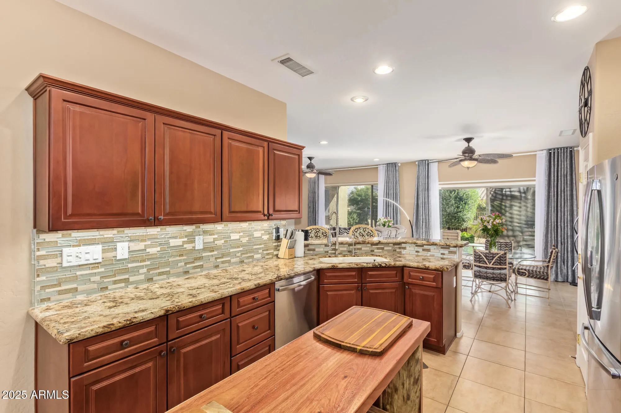 Property Slideshow image 15 of 37 | 20443 n vermillion cliffs dr, Surprise, AZ, 85387