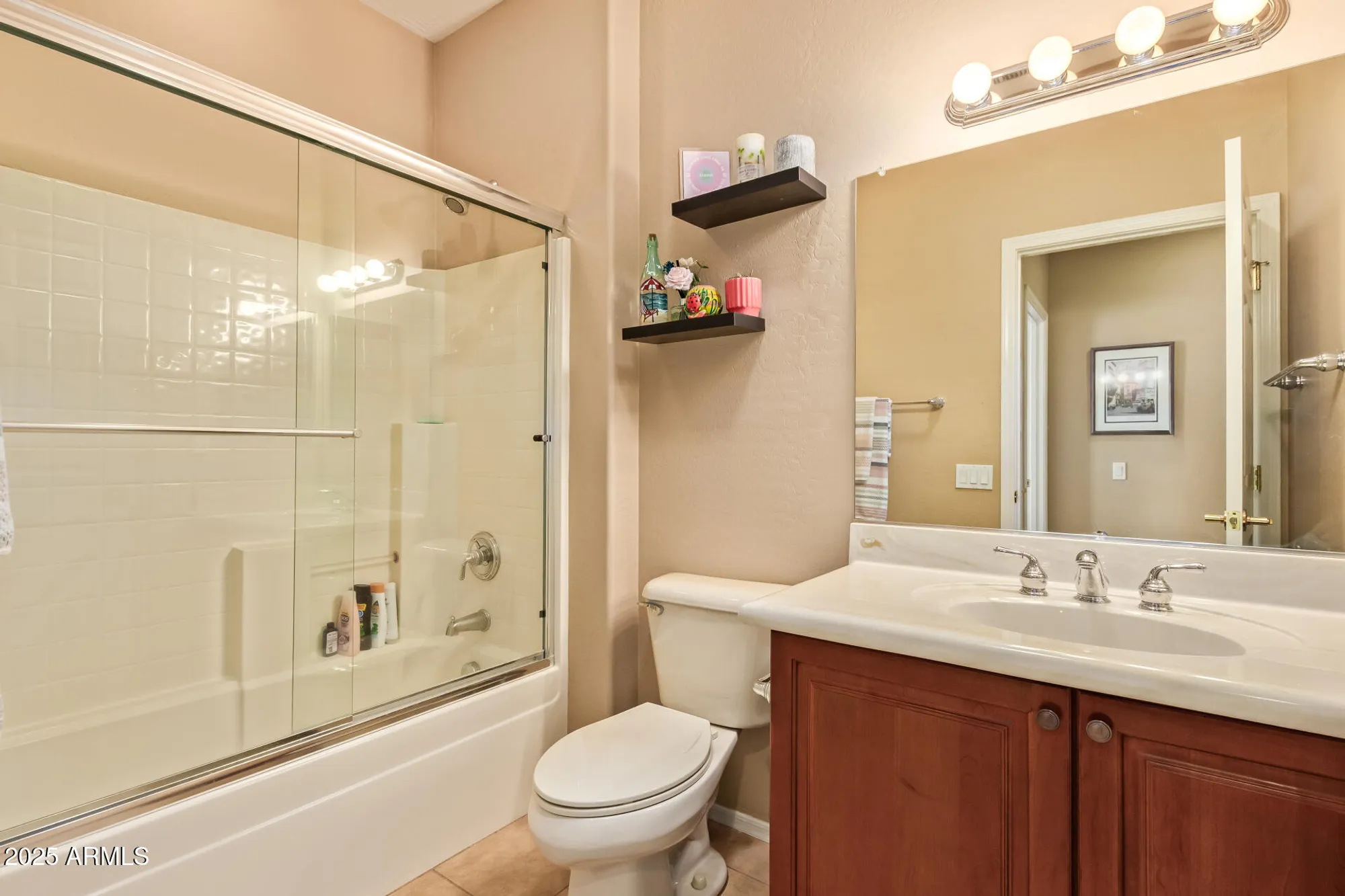 Property Slideshow image 23 of 37 | 20443 n vermillion cliffs dr, Surprise, AZ, 85387