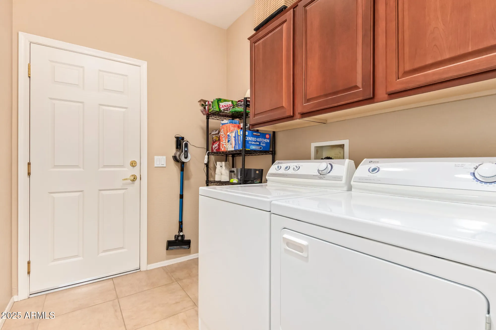 Property Slideshow image 27 of 37 | 20443 n vermillion cliffs dr, Surprise, AZ, 85387