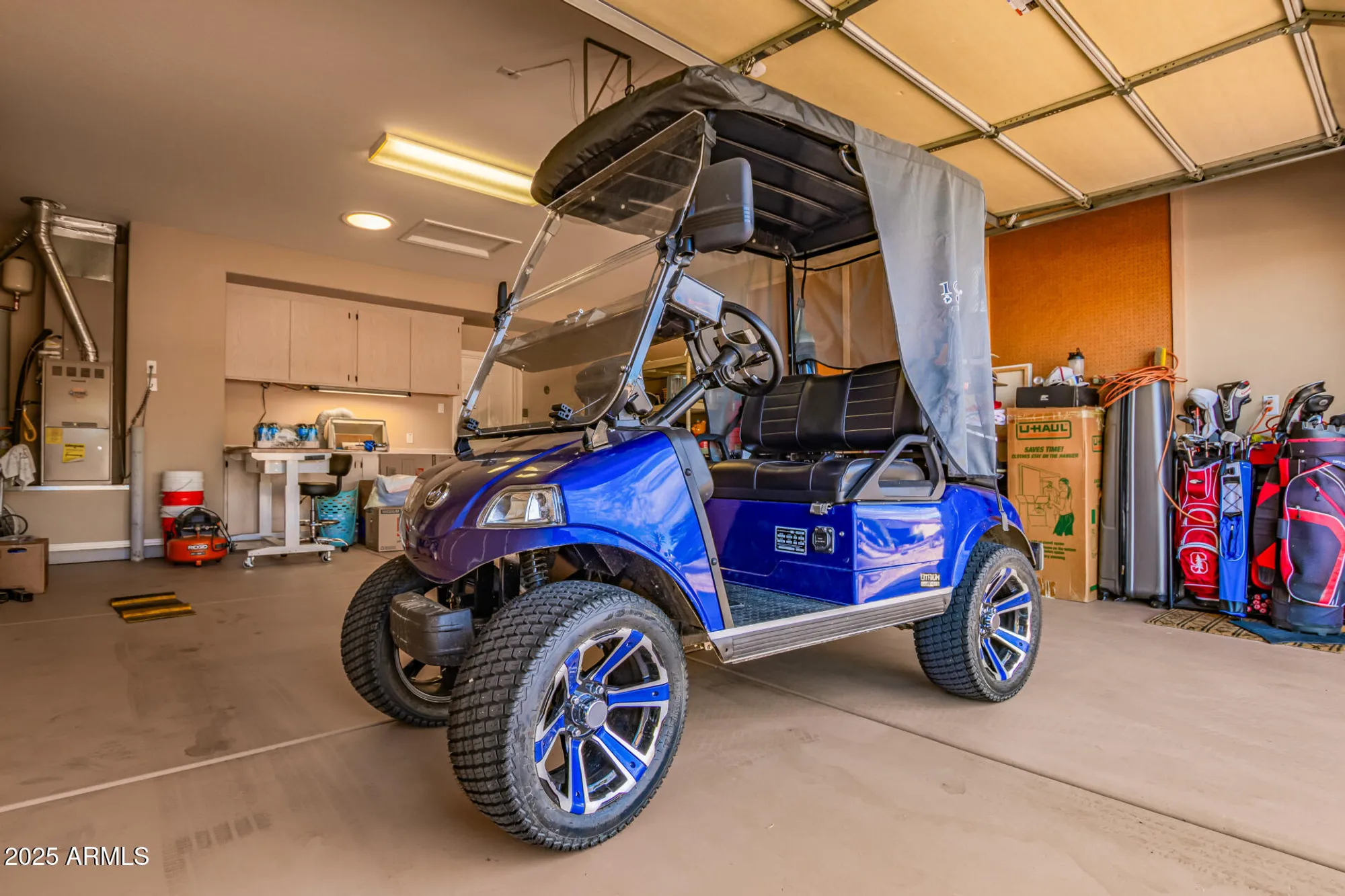 Property Slideshow image 29 of 37 | 20443 n vermillion cliffs dr, Surprise, AZ, 85387