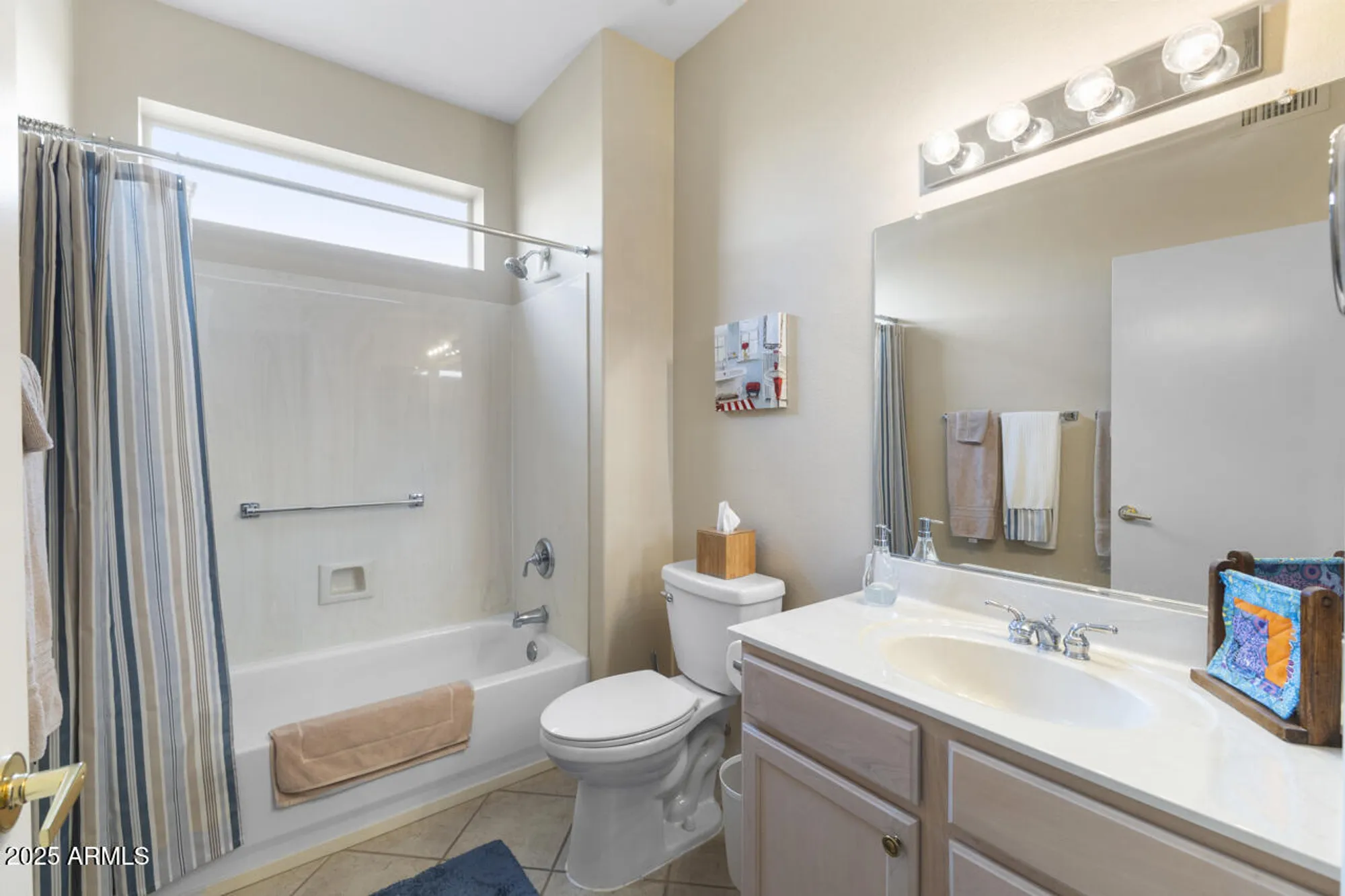 Property Slideshow image 24 of 33 | 15115 w pinehurst ln, Surprise, AZ, 85374