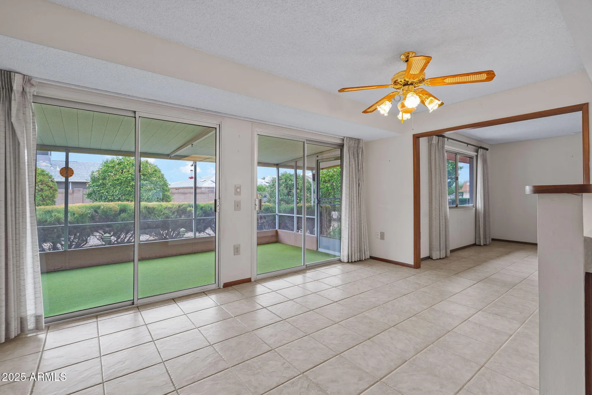 Property Slideshow image 16 of 45 | 10322 w signal butte cir, Sun City, AZ, 85373