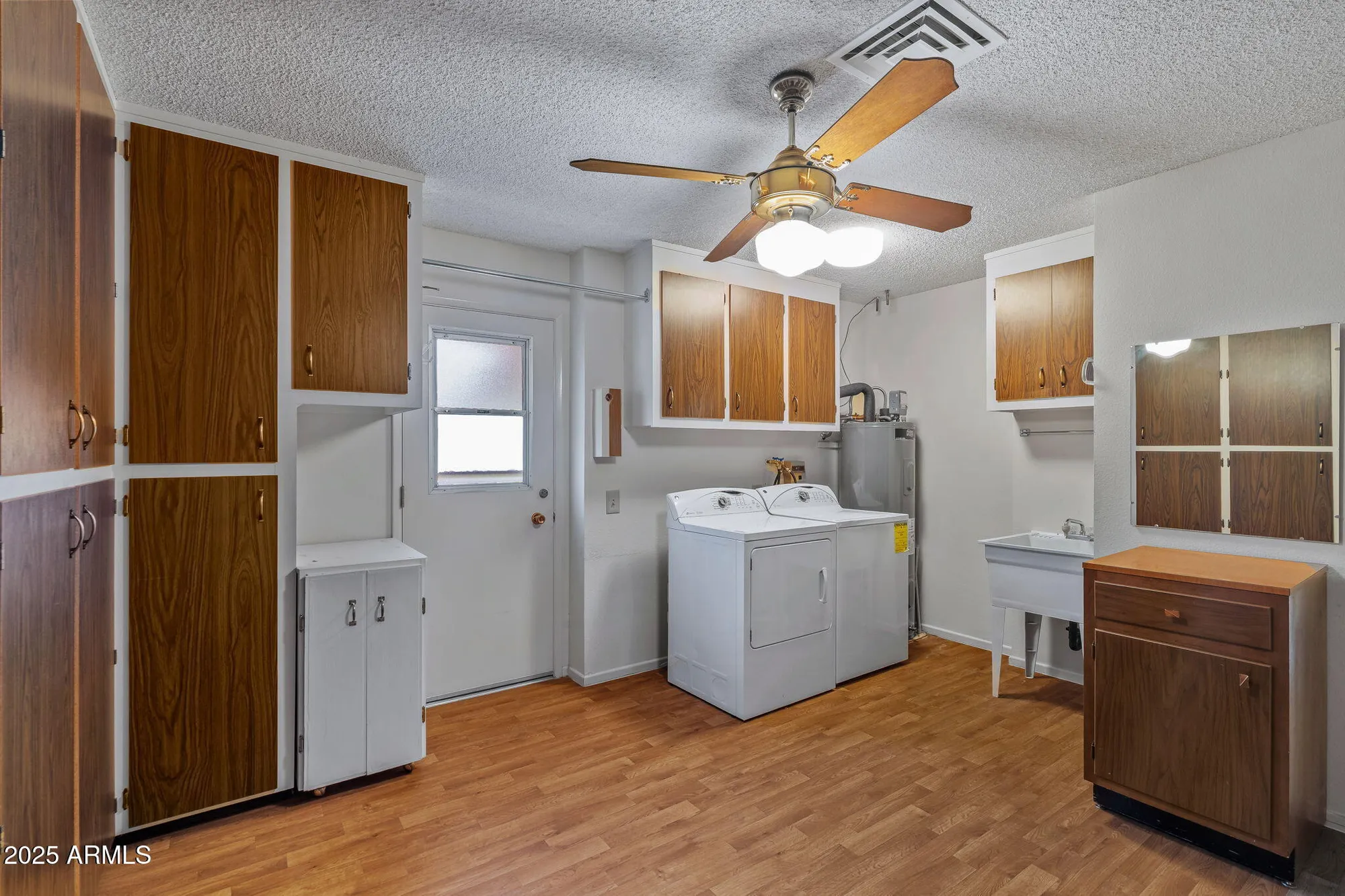 Property Slideshow image 30 of 45 | 10322 w signal butte cir, Sun City, AZ, 85373