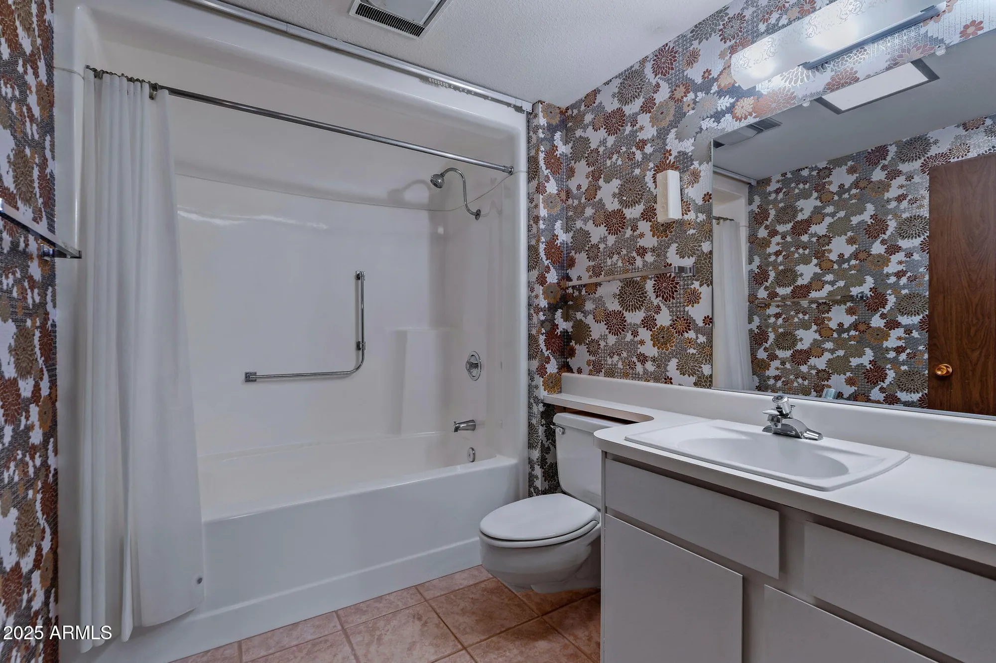 Property Slideshow image 28 of 45 | 10322 w signal butte cir, Sun City, AZ, 85373