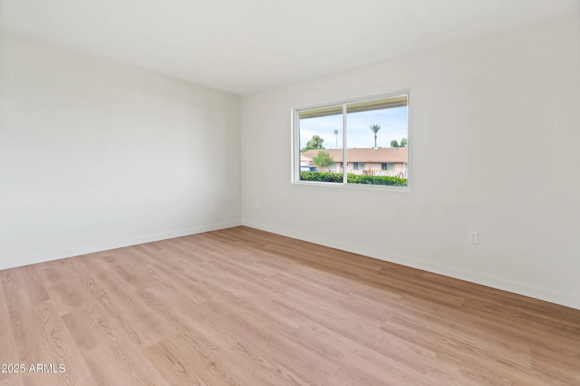 Property Slideshow image 23 of 27 | 10417 w prairie hills cir, Sun City, AZ, 85351