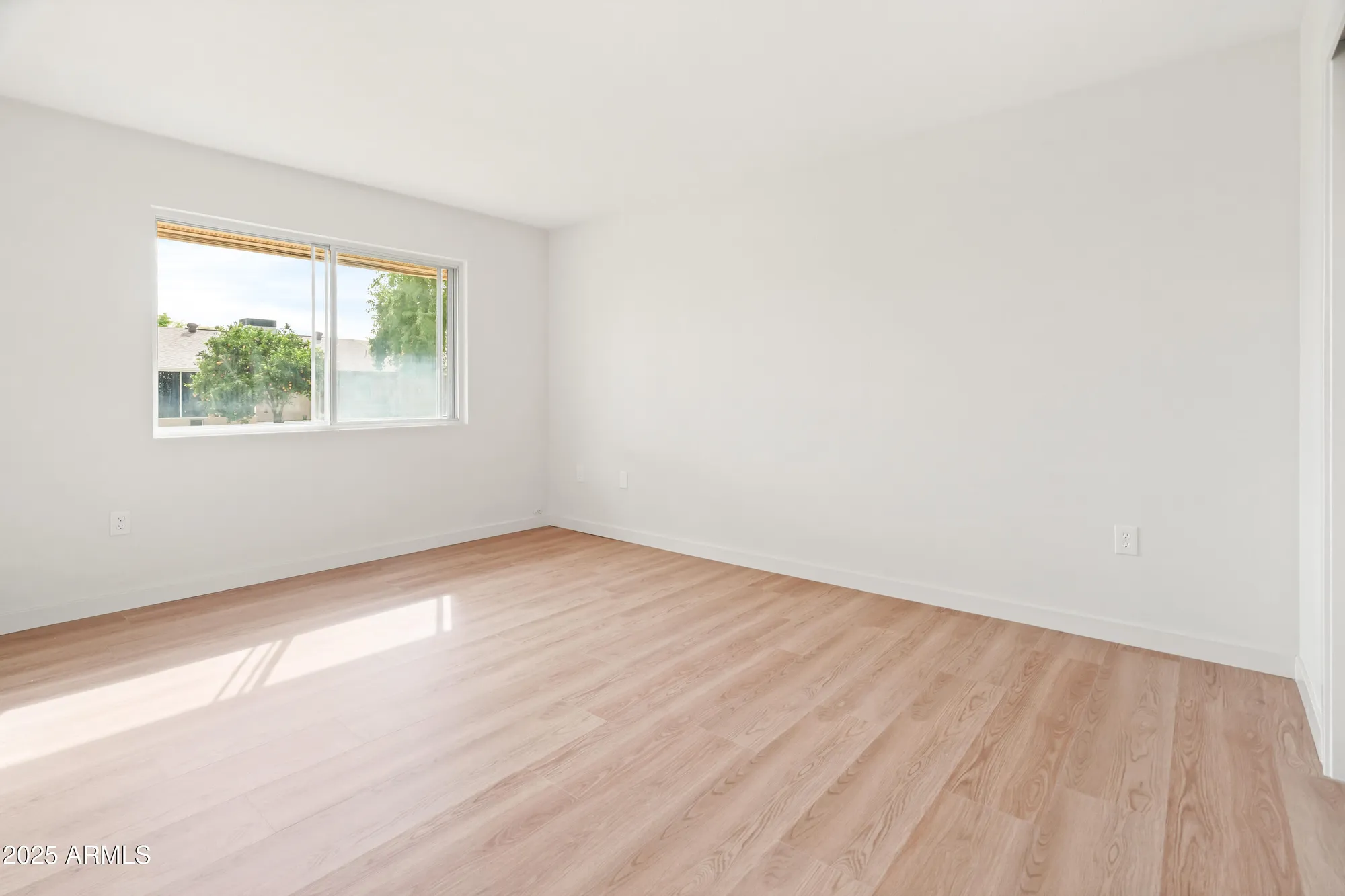 Property Slideshow image 19 of 27 | 10417 w prairie hills cir, Sun City, AZ, 85351