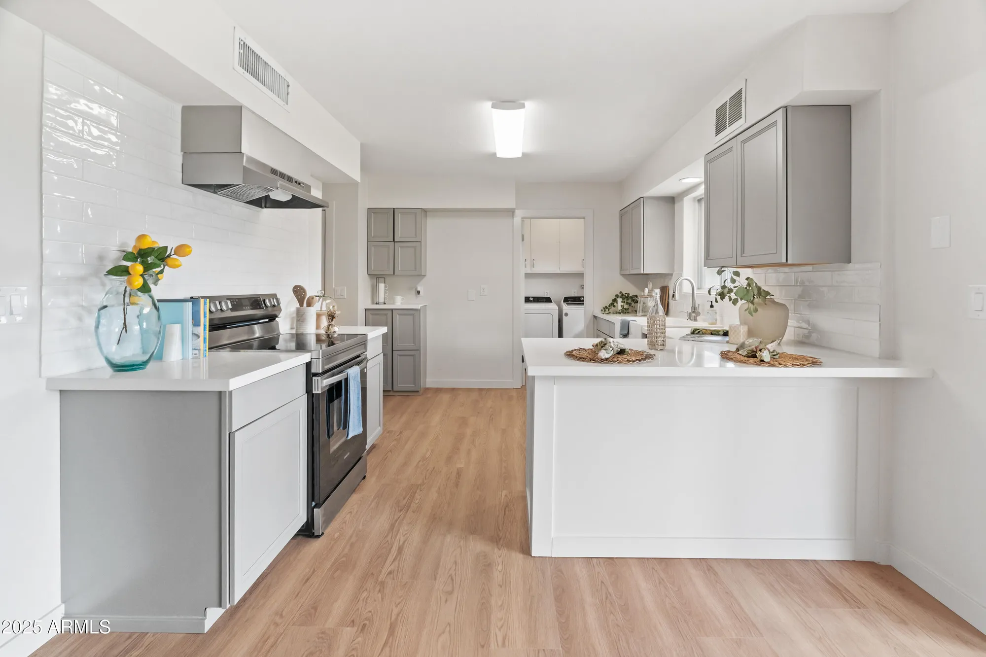 Property Slideshow image 5 of 27 | 10417 w prairie hills cir, Sun City, AZ, 85351