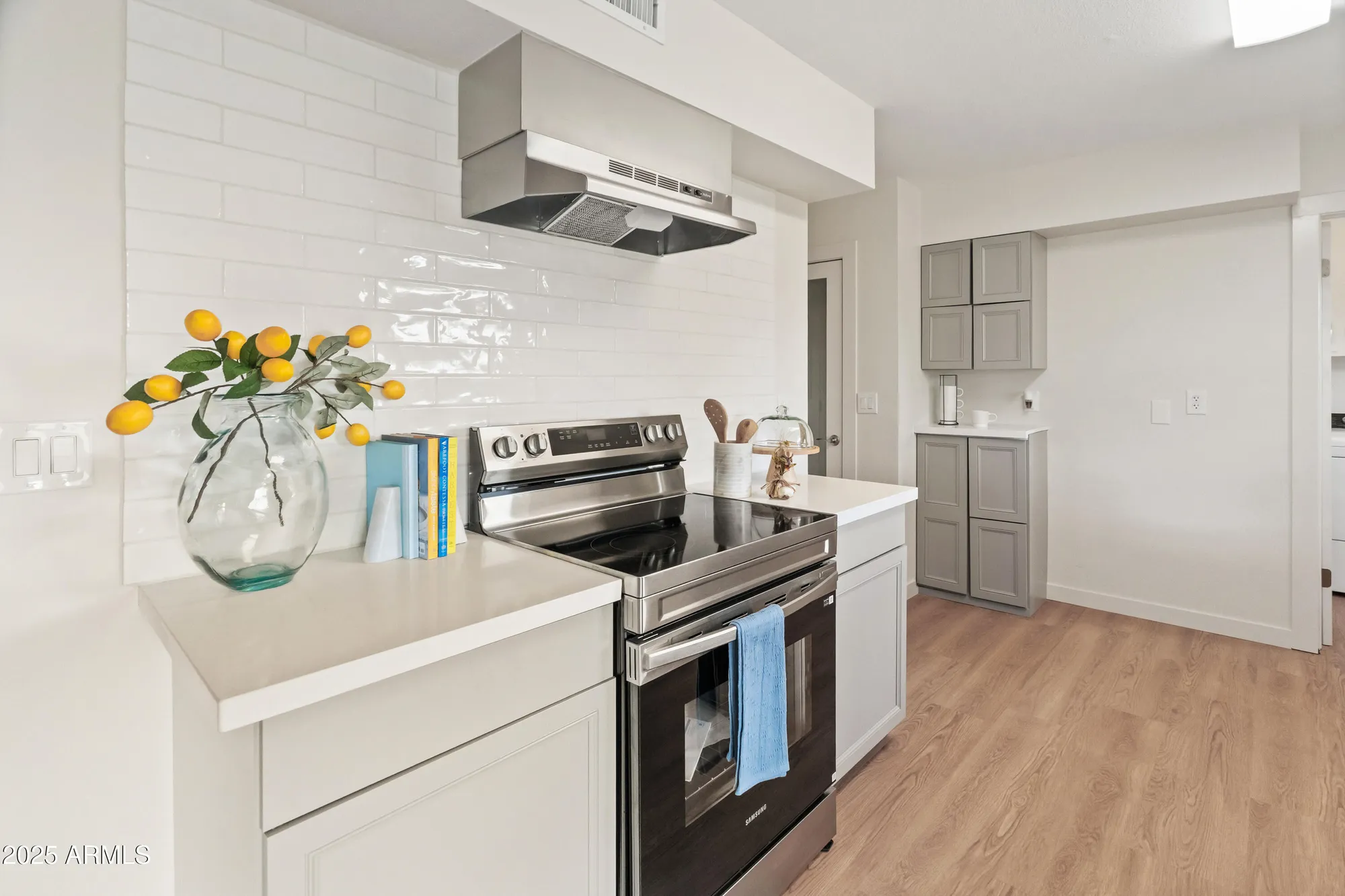 Property Slideshow image 6 of 27 | 10417 w prairie hills cir, Sun City, AZ, 85351