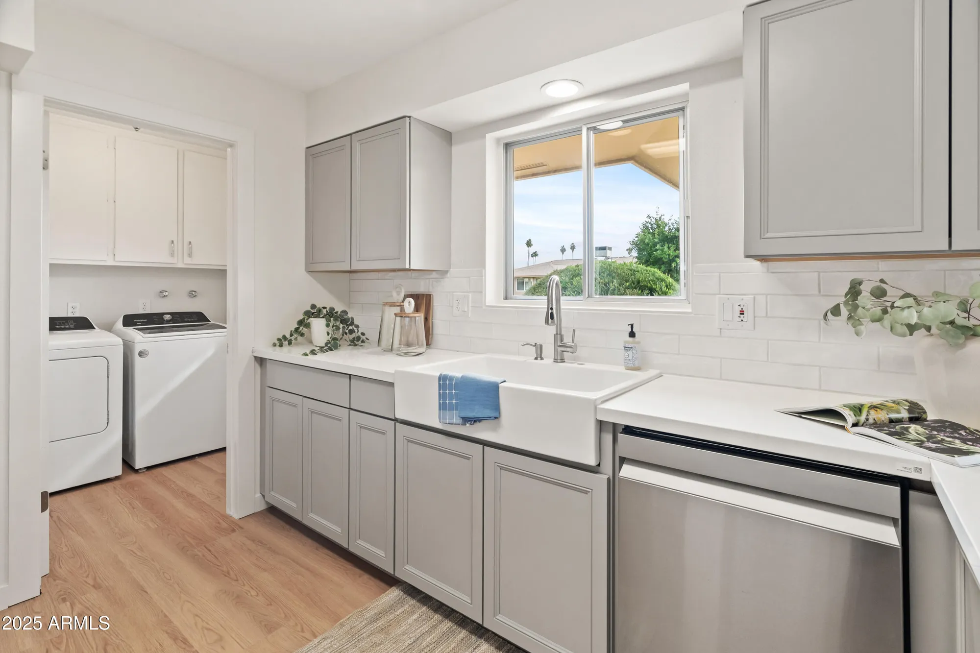 Property Slideshow image 7 of 27 | 10417 w prairie hills cir, Sun City, AZ, 85351