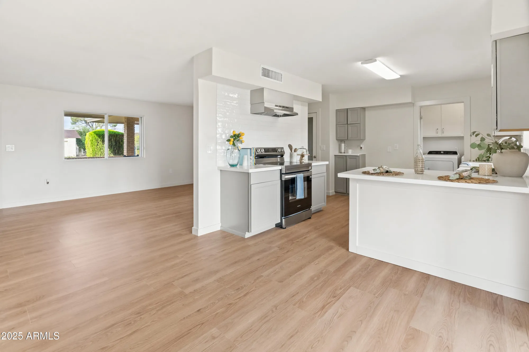 Property Slideshow image 15 of 27 | 10417 w prairie hills cir, Sun City, AZ, 85351