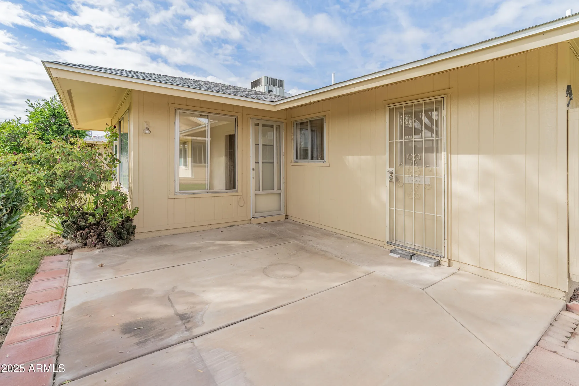 Property Slideshow image 26 of 27 | 10417 w prairie hills cir, Sun City, AZ, 85351