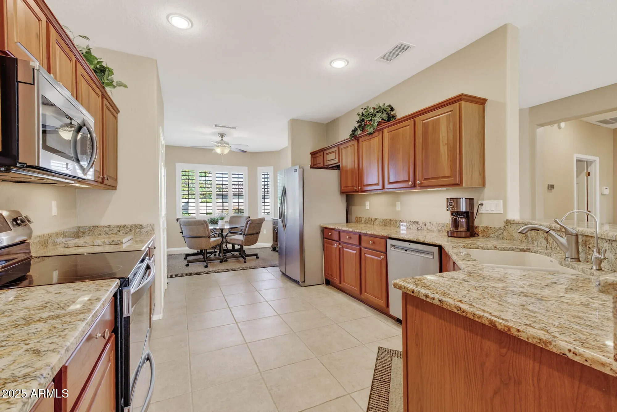 Property Slideshow image 5 of 50 | 16481 w century plant dr, Surprise, AZ, 85387