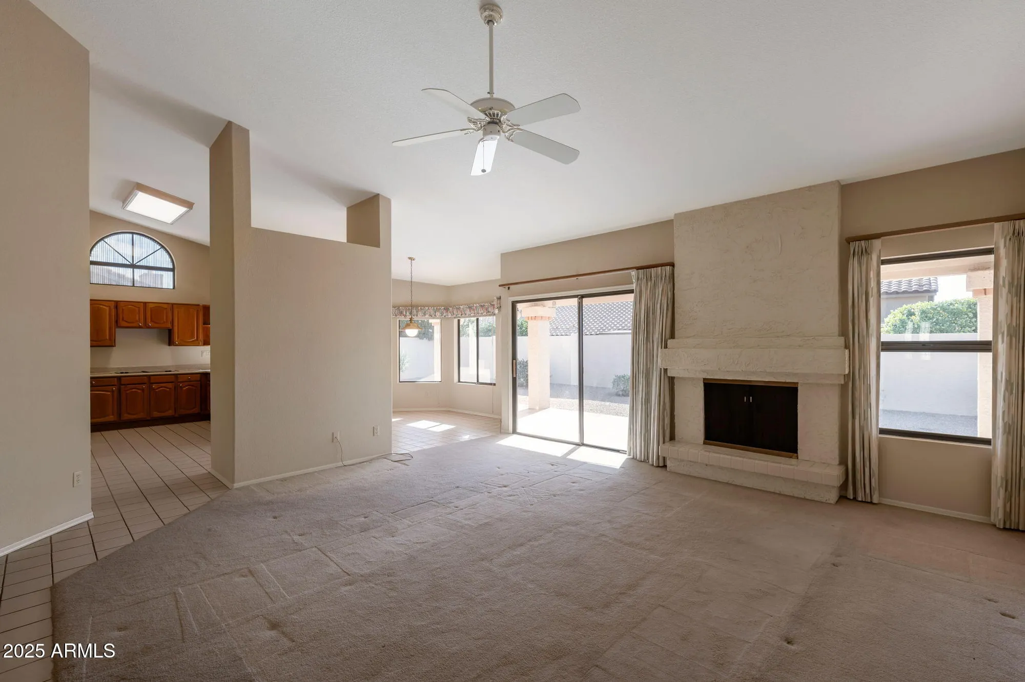 Property Slideshow image 8 of 15 | 9627 w chino dr, Peoria, AZ, 85382