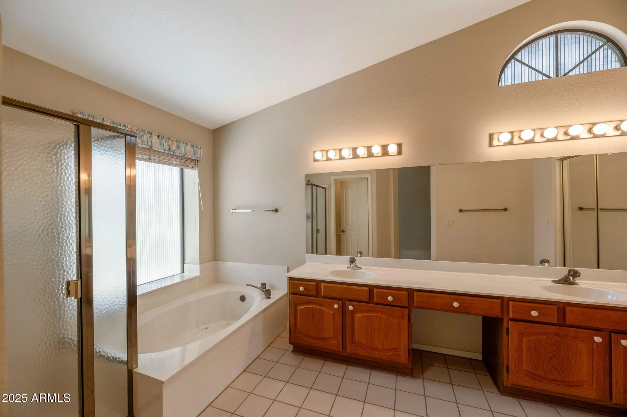 Property Slideshow image 13 of 15 | 9627 w chino dr, Peoria, AZ, 85382