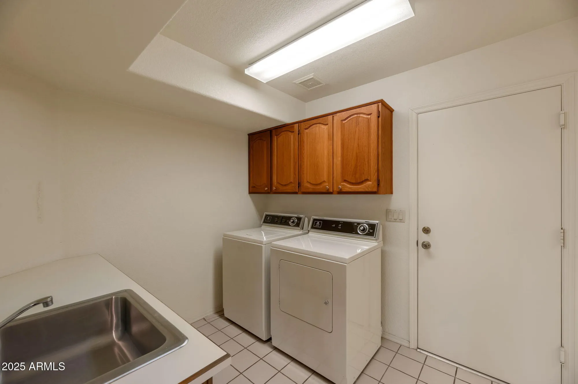 Property Slideshow image 15 of 15 | 9627 w chino dr, Peoria, AZ, 85382