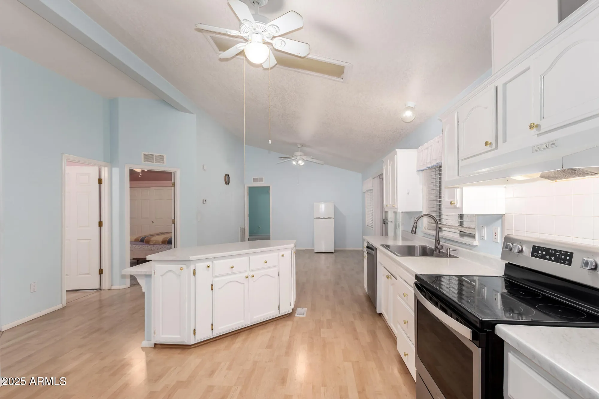 Property Slideshow image 14 of 29 | 2101 s meridian rd 27, Apache Junction, AZ, 85120