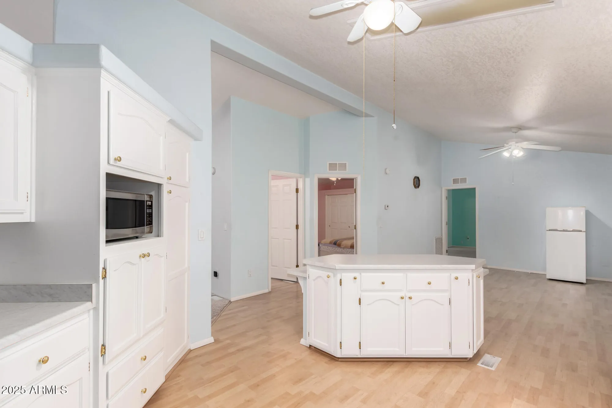 Property Slideshow image 15 of 29 | 2101 s meridian rd 27, Apache Junction, AZ, 85120