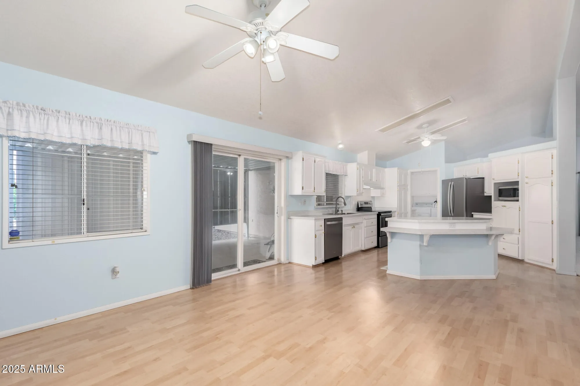 Property Slideshow image 11 of 29 | 2101 s meridian rd 27, Apache Junction, AZ, 85120