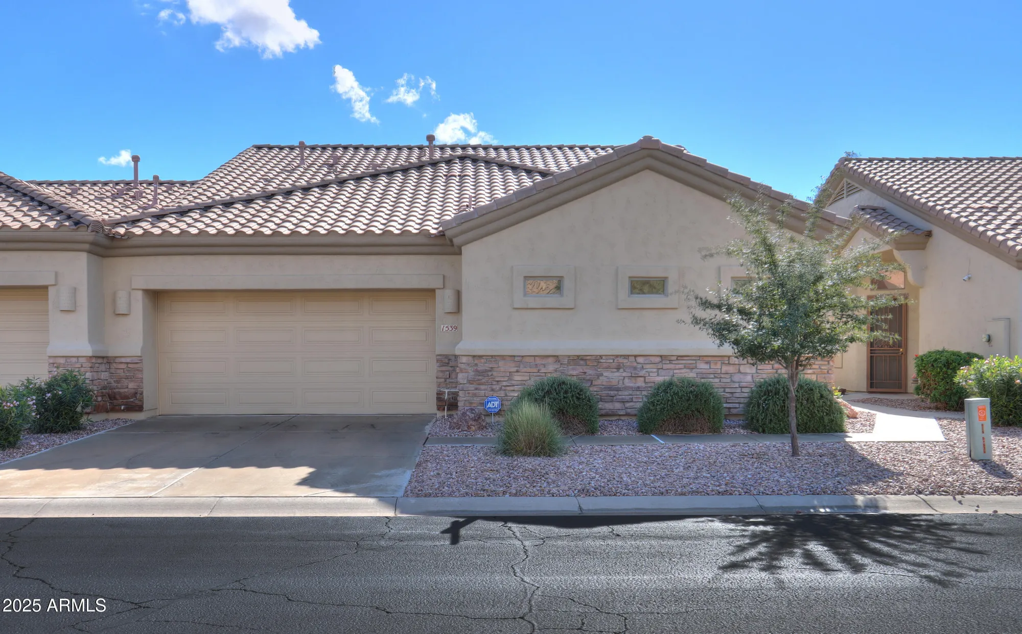 Property Slideshow image 1 of 74 | 1539 e brenda dr, Casa Grande, AZ, 85122