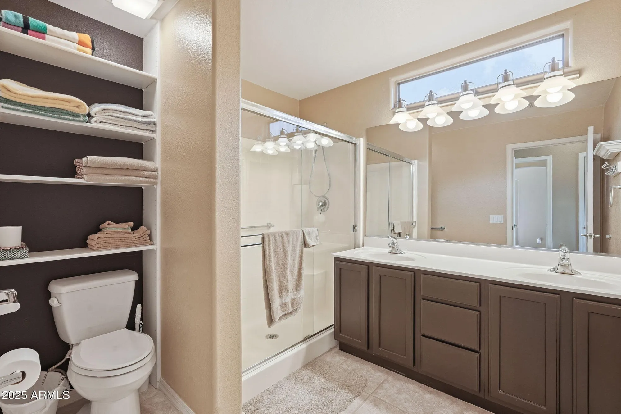 Property Slideshow image 17 of 44 | 3422 e cherry hills pl, Chandler, AZ, 85249