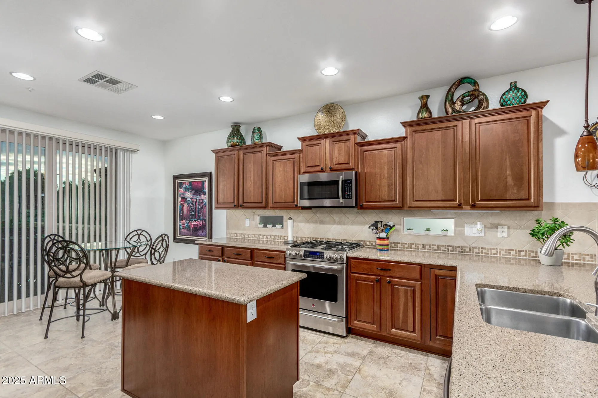 Property Slideshow image 21 of 65 | 28873 n 127th ln, Peoria, AZ, 85383