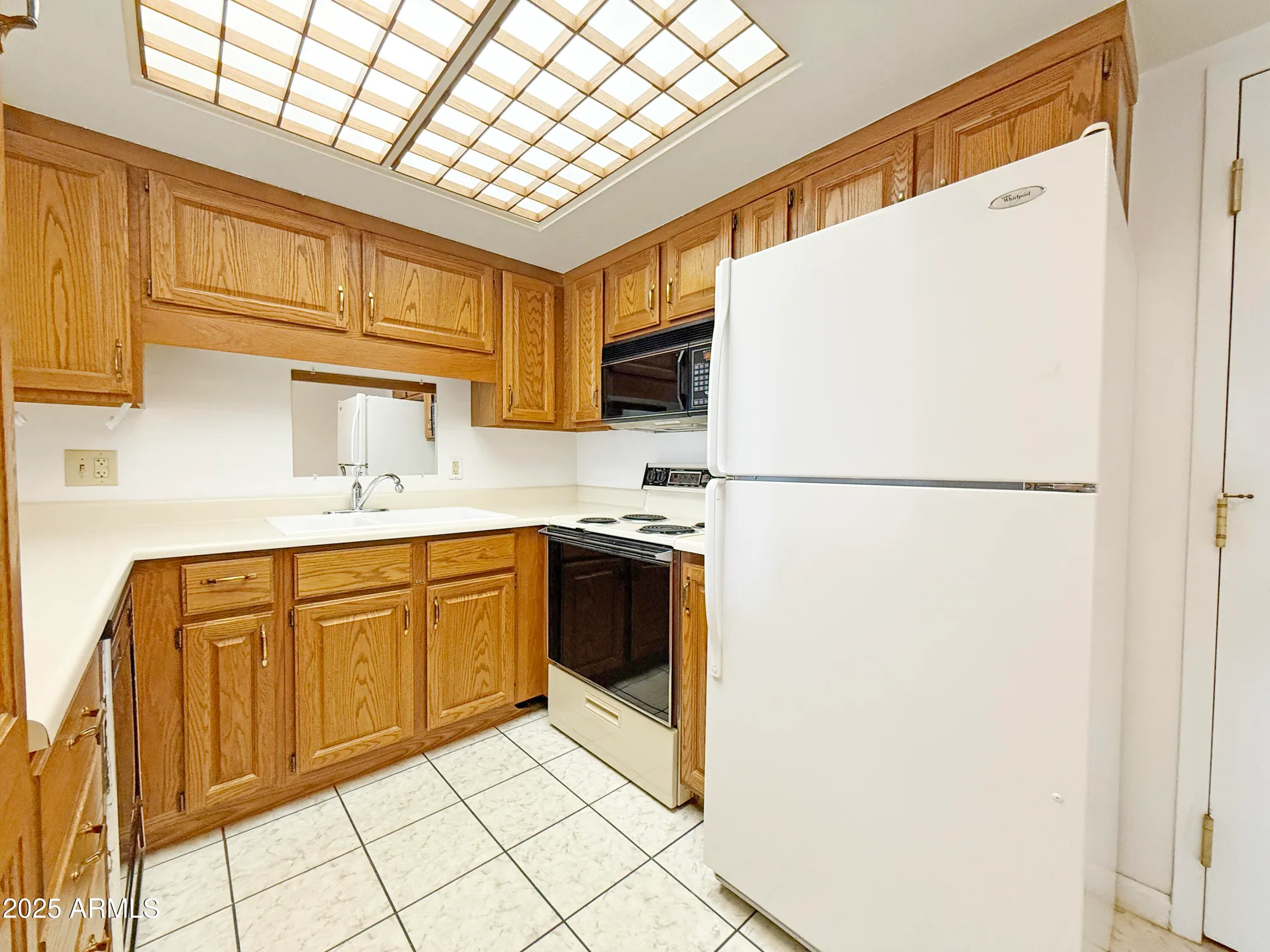 Property Slideshow image 2 of 21 | 10330 w thunderbird blvd apt a207, Sun City, AZ, 85351